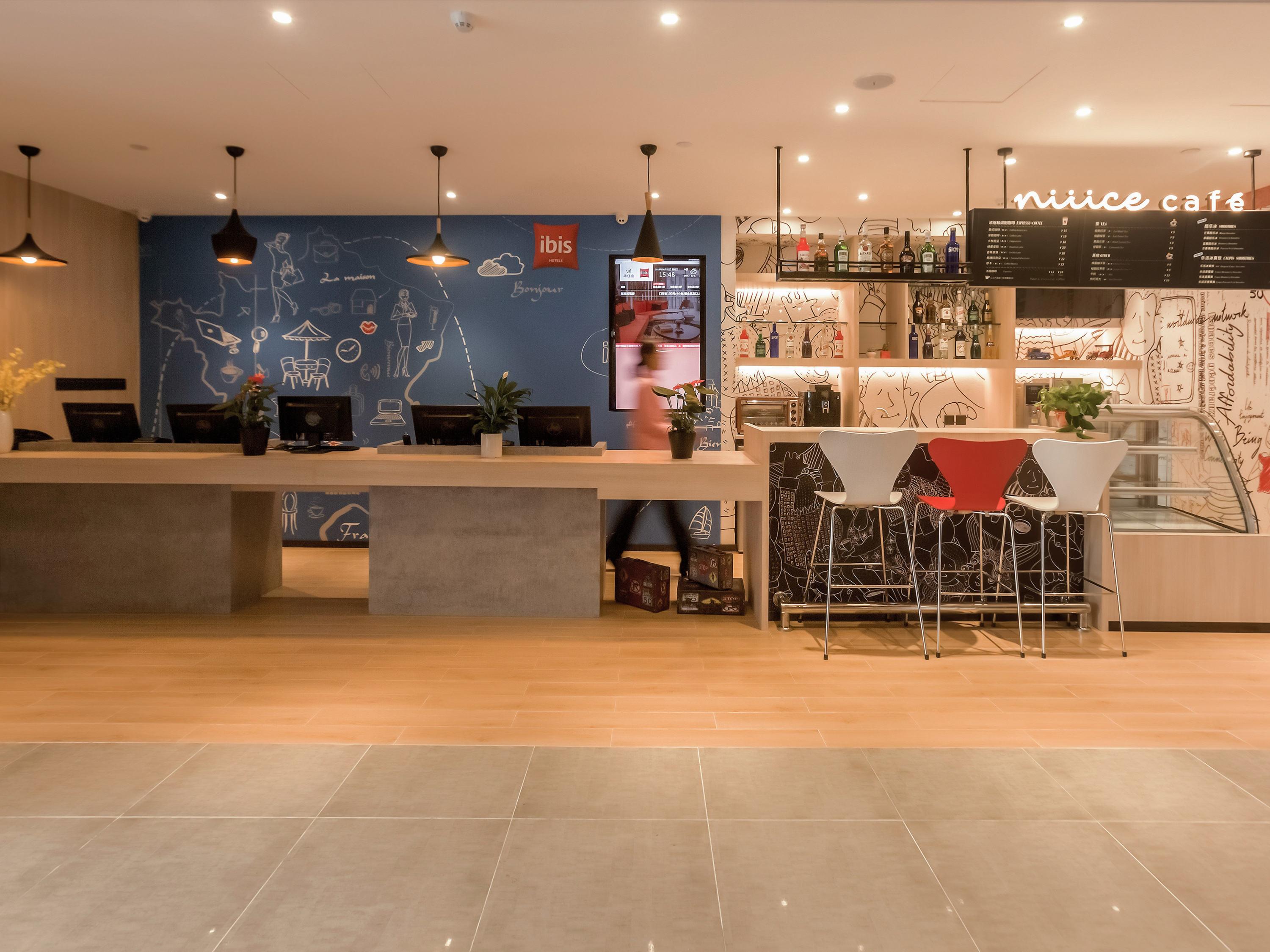 Ibis Zhengzhou Longhai Road Kültér fotó